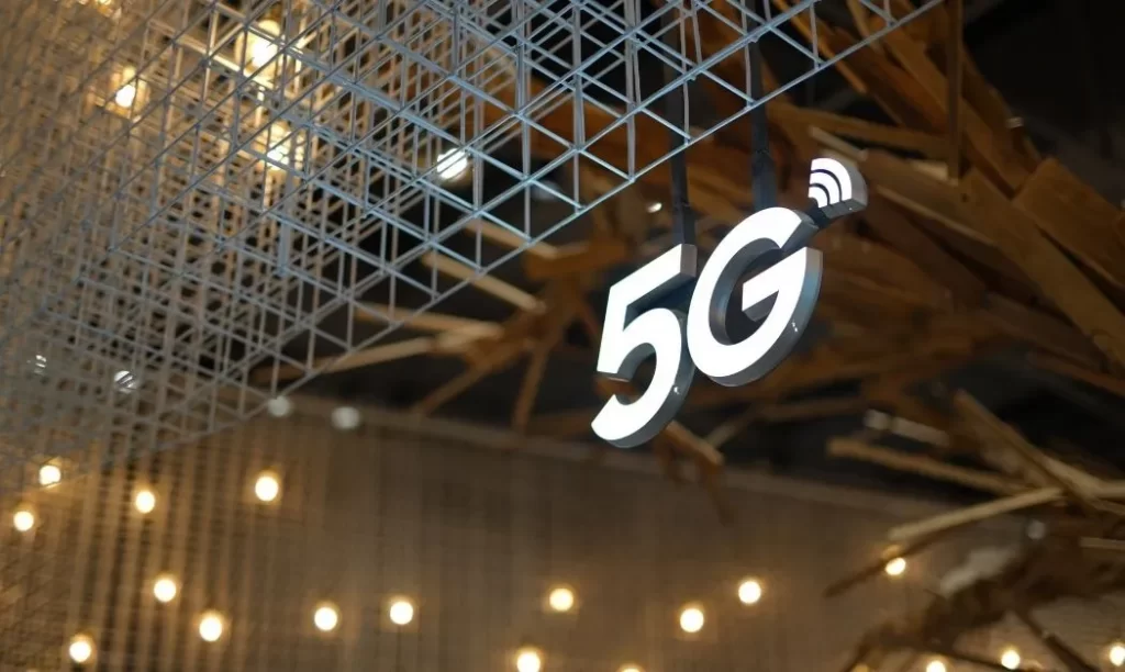 Authorities announced the launch of 5G